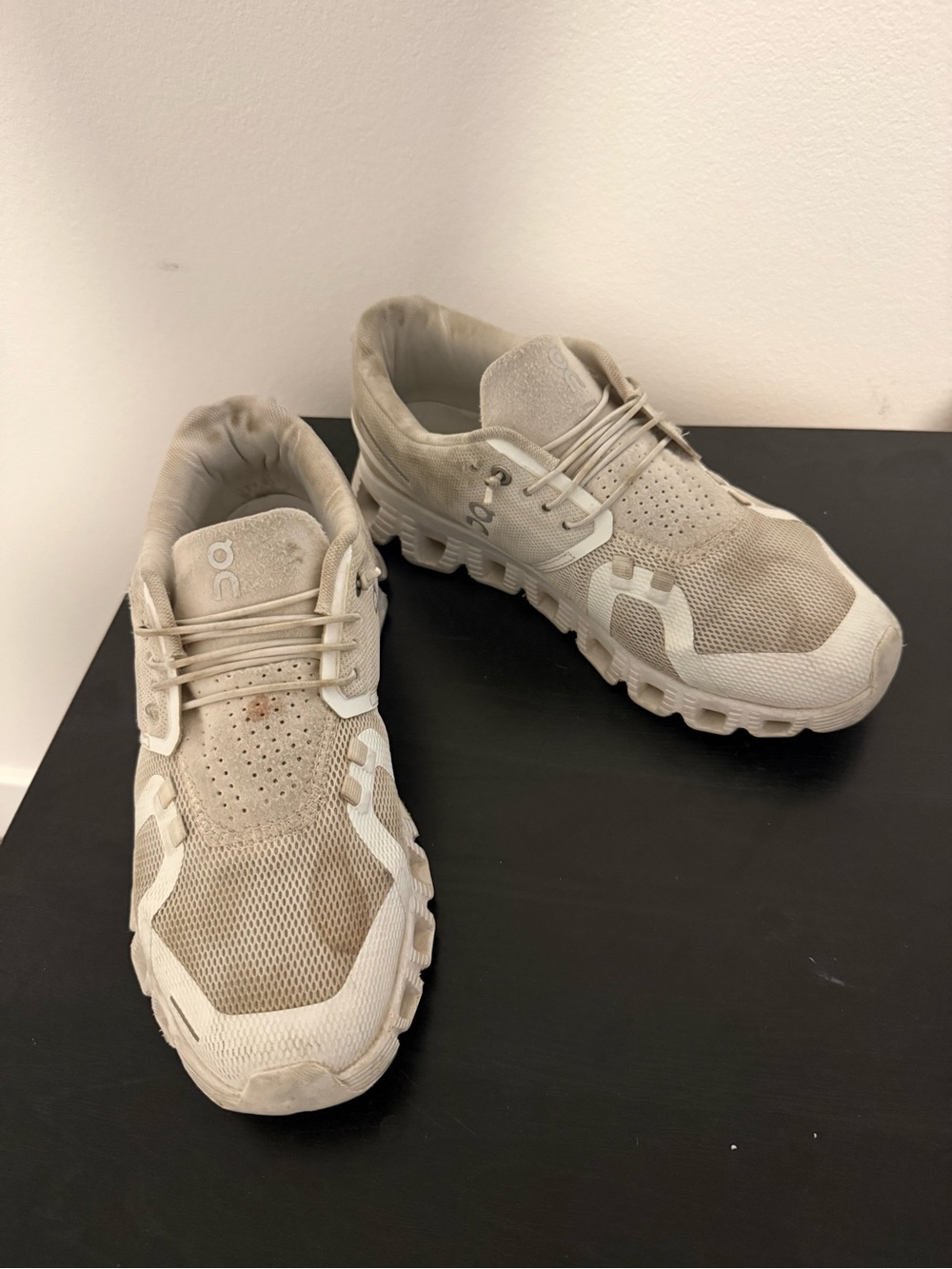 White On Cloud